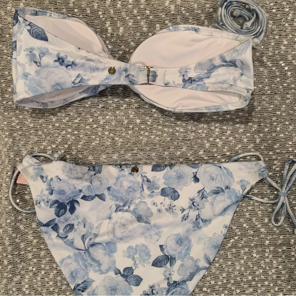 Victoria’s Secret Blue Floral Bow Bikini NWT - M